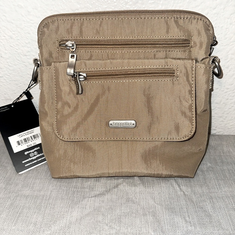NWT BAGGALLINI *LETS ESCAPE* CROSSBODY🏝️